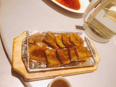 日式铁板厚切牛舌-维园悦谱·海派家常菜(乌鲁木齐南路店)