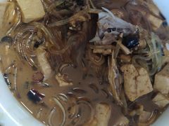 炖鱼头豆腐粉条-金鹏鱼肉馆