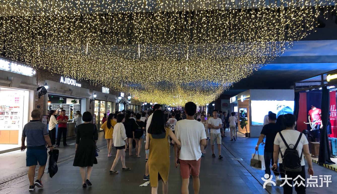 每次都觉得这片星海离我很近很近哦