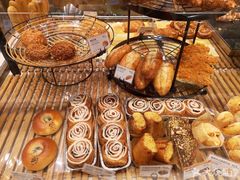 -PARIS BAGUETTE巴黎贝甜(周浦万达店)
