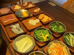 -银米·云南传统过桥米线(双廊黑金冠店)