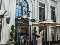 -比斯特上海购物村精品奥特莱斯