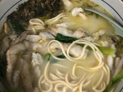 招牌黄鱼面-明呈黄鱼面馆(斜土路店)