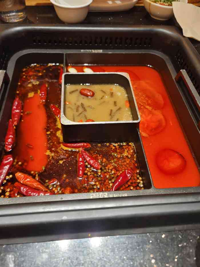 巴奴毛肚火锅(西单君太百货店)-"品种很多,味道超棒,锅底是三格的