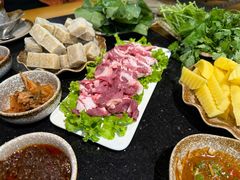 -顶顶汤火牛排火锅·经典铜锅涮肉