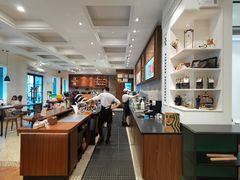 自助取餐区-星巴克臻选(广州沙面店)