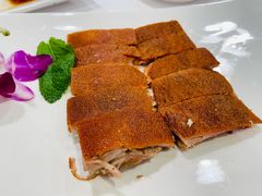金牌乳猪-广州酒家(文昌总店)