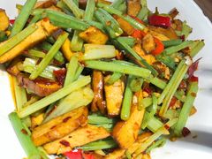 芹菜香干-建辉湖南土菜馆(南大街店)