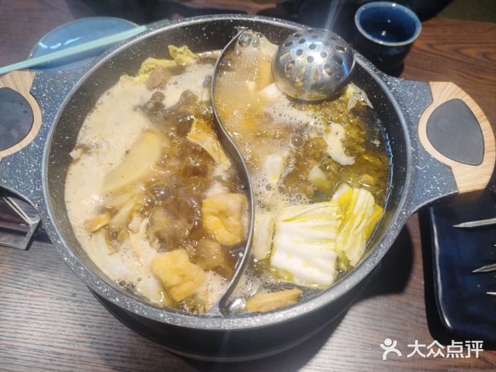 鼎牛牛炖锅·烤串(温泉路店)图片