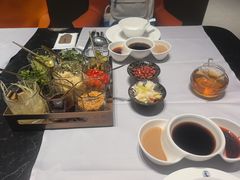 -红鼎豆捞·非遗鲍皇汤火锅(宝丰路店)