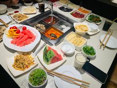 -海底捞火锅鲜切牛肉主题店(长寿路店)