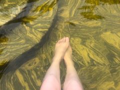 -英德宝晶宫天鹅湖茶语温泉