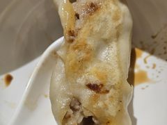 猪肉玉米马蹄锅贴-金谷园饺子馆(北邮总店)