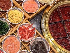 -周小明火锅(黑金冠社区店)