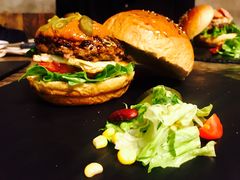 -HIGH FIVE哈福手工汉堡(桂林路店)