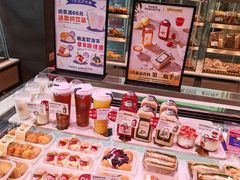 -巴黎贝甜(大宁国际商业广场店)