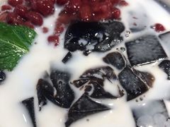 红豆椰汁龟苓膏-西关味(大卫城店)