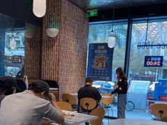-达美乐比萨(红山店)