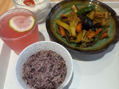 -轻蔬不用等·素食(江苏路店)