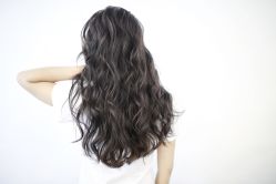 胡凯-简法造型·品牌形象店