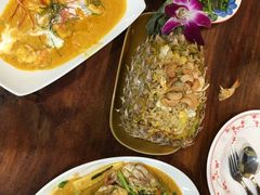 -Dang restaurant (patong phuket)