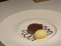 -Mogul Eatery·大亨餐酒馆