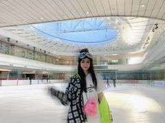 -陈露国际冰上中心(天津嘉里汇店)