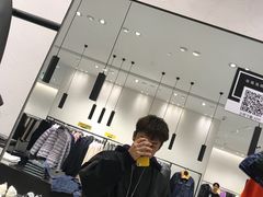 -URBAN REVIVO(七宝领展广场店)