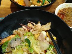 -万记麻辣烫国展总店