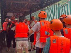 -安吉龙王山峡谷漂流