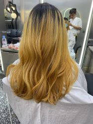 -Tloml salon