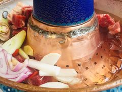 -毛辣果·贵州红酸汤牛肉火锅(西单店)