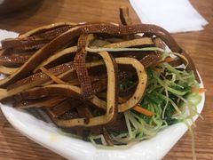 -枫叶小镇奥特莱斯