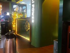 -曼听小寨海鲜烧烤·大连辣炒大王(盖州街店)