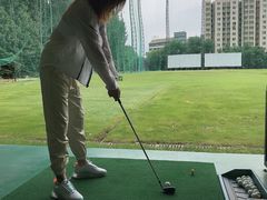 -仙霞高尔夫练习场-停车场