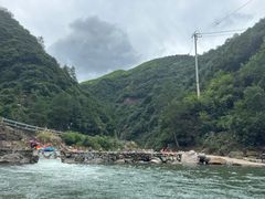 -安吉龙王山峡谷漂流