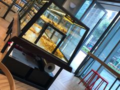 面包甜点陈列柜-华丰贺氏(营迹店)