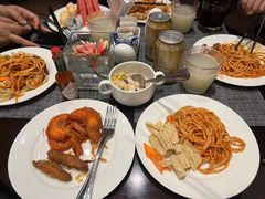 -天津京基皇冠假日酒店
