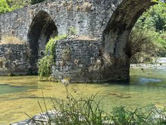 -高荡千年布依古寨旅游景区