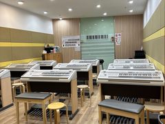 -雅马哈音乐中心 钢琴双排键鼓吉他(静安大融城店)