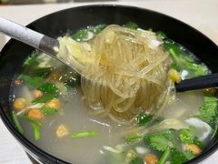 泡菜三鲜粉-牵人麻辣粉(粉巷店)