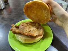 猪扒包-大利来记咖啡室(告利雅施利华街店)