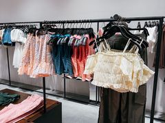 -URBAN REVIVO(七宝领展广场店)