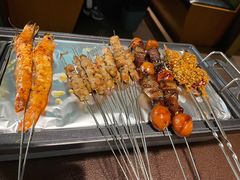 -曼听小寨海鲜烧烤·大连辣炒大王(盖州街店)