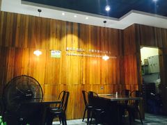 -胡须佬鸡煲四季火锅店(石厦西村直营店)
