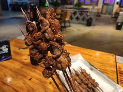 小腰-马路牙子地桌烤肉(工体店)