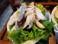 -有一锅·野生菌黑山羊腊排骨火锅(古城北门店)
