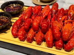 -肥肥虾庄·金牌油焖大虾(汉街总部国际店)