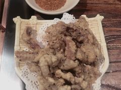-老牌坊云南鱼豆花火锅(哈西万达店)