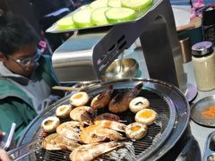 -围炉肉舍•炭烤活鳗•丹东海鲜烤肉(步行街店)